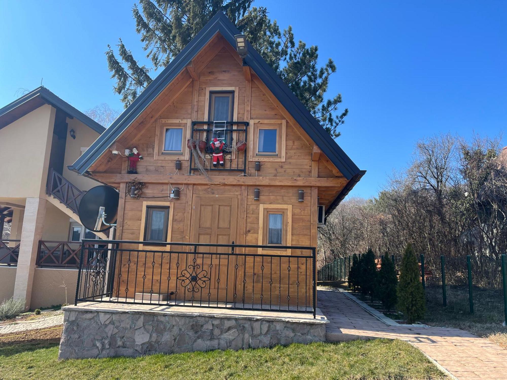 Apartmani Joka I Drvene Kucice Vrdnik Exterior foto