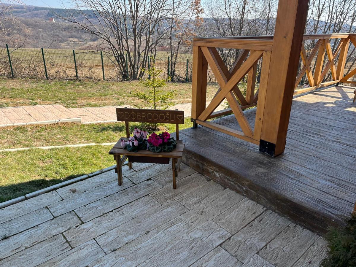 Apartmani Joka I Drvene Kucice Vrdnik Exterior foto