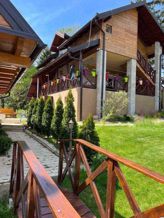 Apartmani Joka I Drvene Kucice Vrdnik Exterior foto